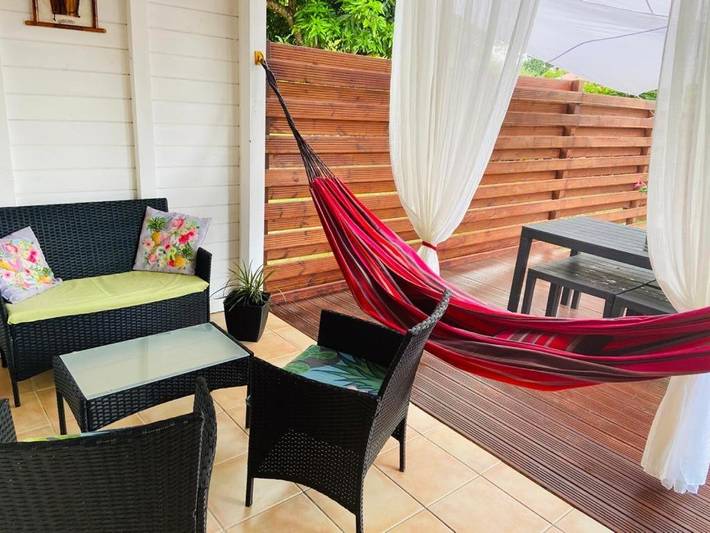 Location de vacances pour 2 personnes, avec vue ainsi que terrasse et jardin à Lamentin (Guadeloupe) - 4
