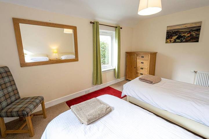 Edengrove, pet friendly, luxury holiday cottage in Aberfeldy in Aberfeldy, Perthshire