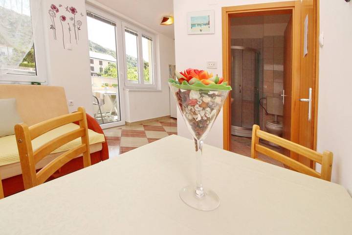 Ferienwohnung für 2 Personen, mit Balkon in Kvarner Bucht