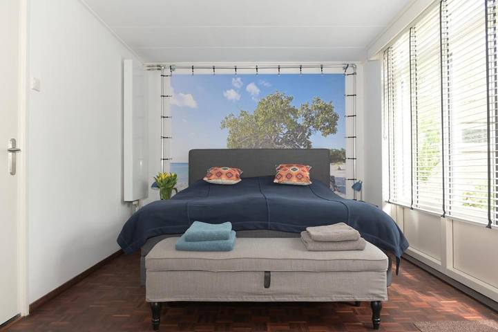 Chambre d’hôte pour 2 personnes, avec Terrasse ainsi que Jardin et Vue à Tilbourg