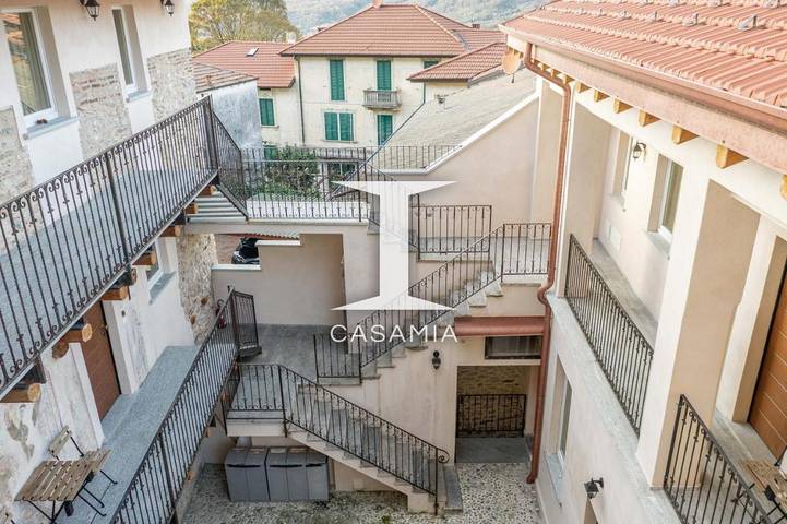 Appartamento per 8 persone, con Balcone e Terrazza nonché Giardino e Sauna a Orino