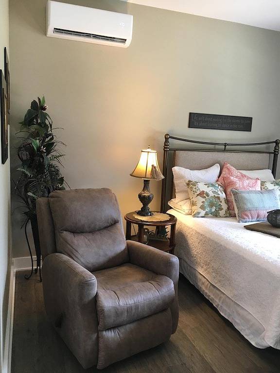 2 of 2 Bedroom Suites mit Blick auf den Lake Barkley in Old Kuttawa, Ky mit Golf Cart in Kuttawa, Lake Barkley