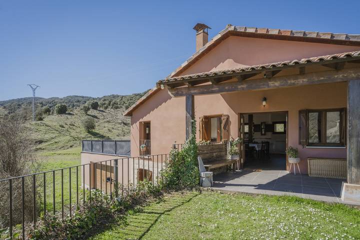 Casa rural para 12 personas, con jardín, Se admiten mascotas en Castilla y León