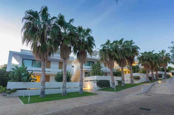 Ferienwohnung für 6 Personen, mit Pool und Garten in Marina di Ragusa