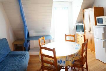 Gîte pour 3 personnes, avec terrasse dans Plage Bonne-Source
