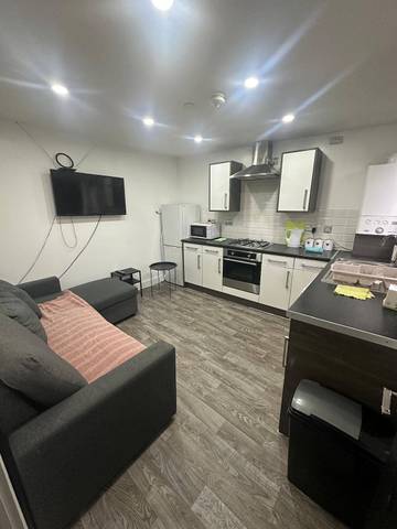 Holiday Apartment for 4 People in Cardiff, Cardiff region, Photo 2