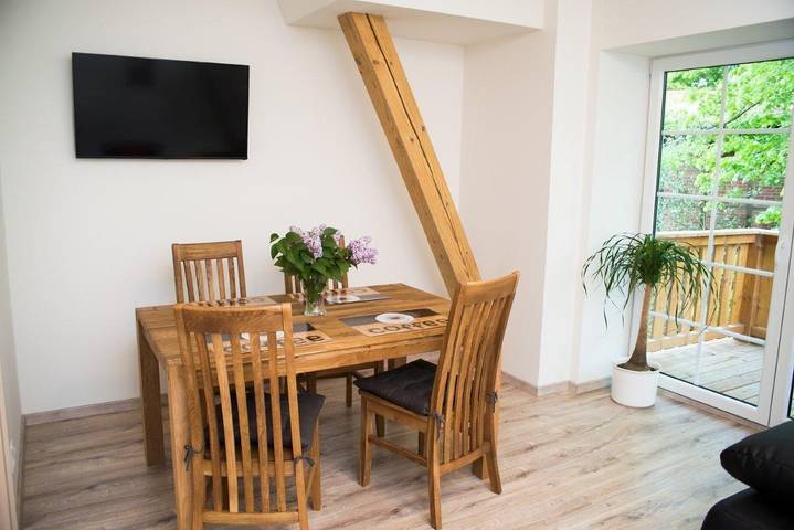 Ferienwohnung für 6 Personen, mit Balkon und Garten sowie Seeblick in Bispingen - 4