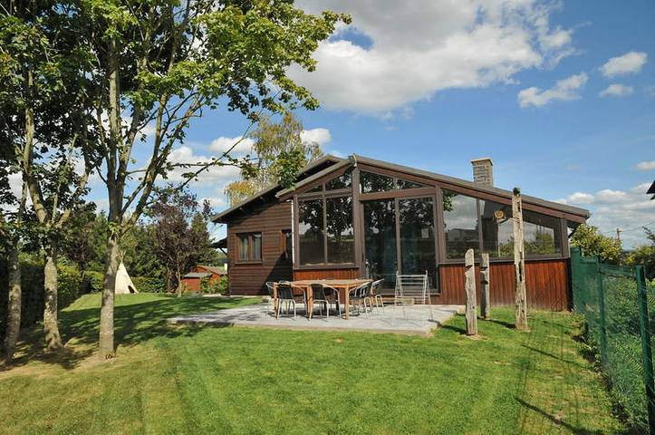 Ferienhaus für 9 Personen, mit Whirlpool und Garten in Belgien