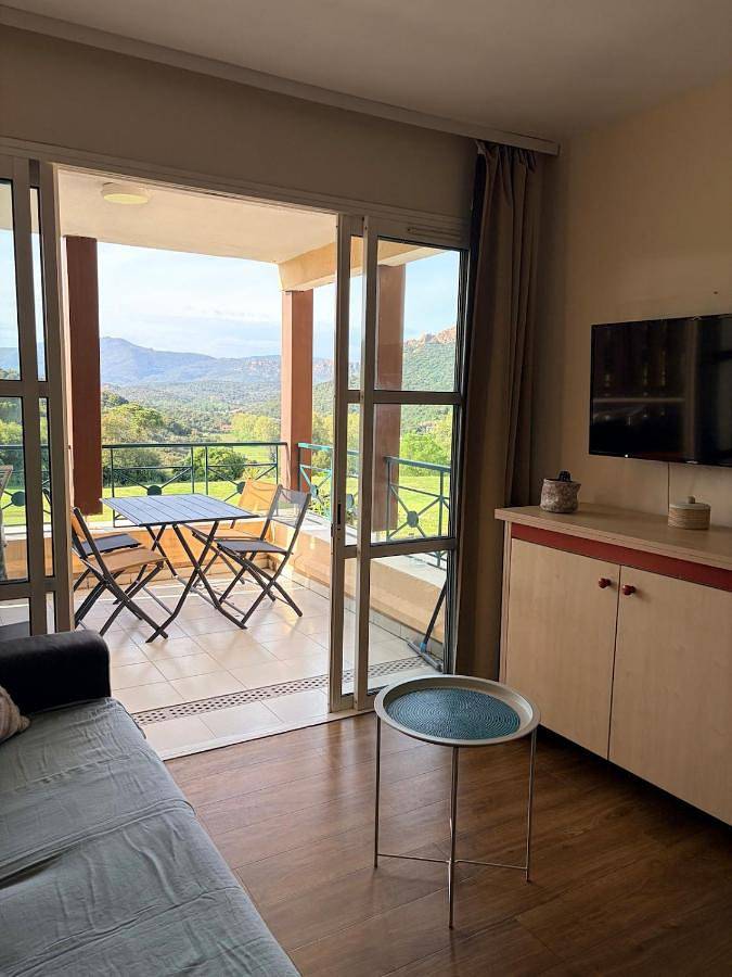 Gîte pour 4 personnes, avec jardin et sauna ainsi que piscine et jacuzzi dans Gare Du Dramont - 2