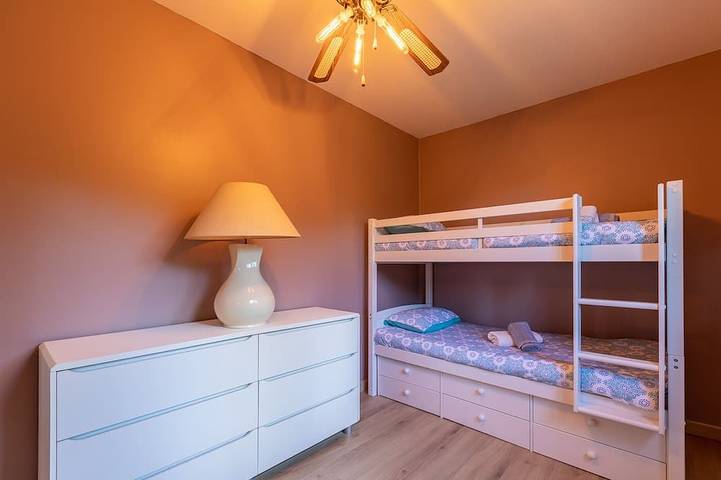 Location de vacances pour 8 personnes, avec terrasse et jardin à Anglars-Nozac - 4