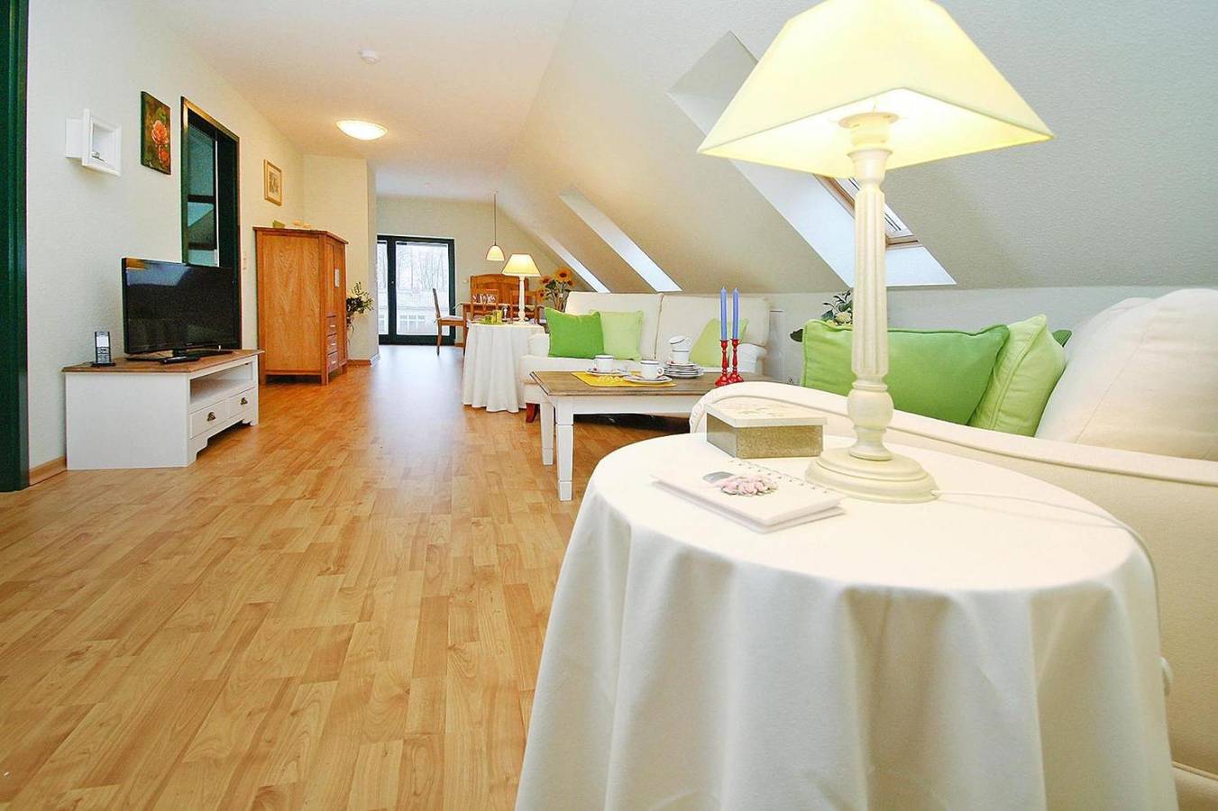 Ferienhaus 'Seeadler Am Dümmer' mit Seeblick, Privatterrasse und Wlan in Dümmer (Mecklenburg-Vorpommern), Ludwigslust-Parchim