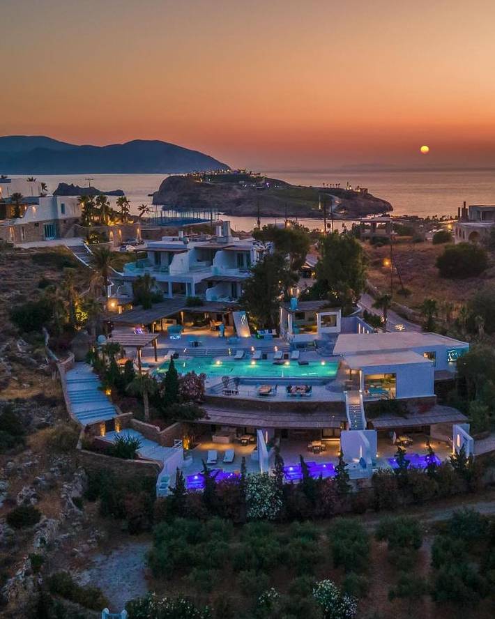 Casa vacanza per 4 persone, con giardino e piscina, con animali domestici ad Ios