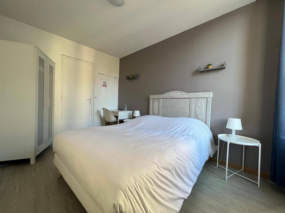 Double Room in Chaumont-en-Vexin, Oise