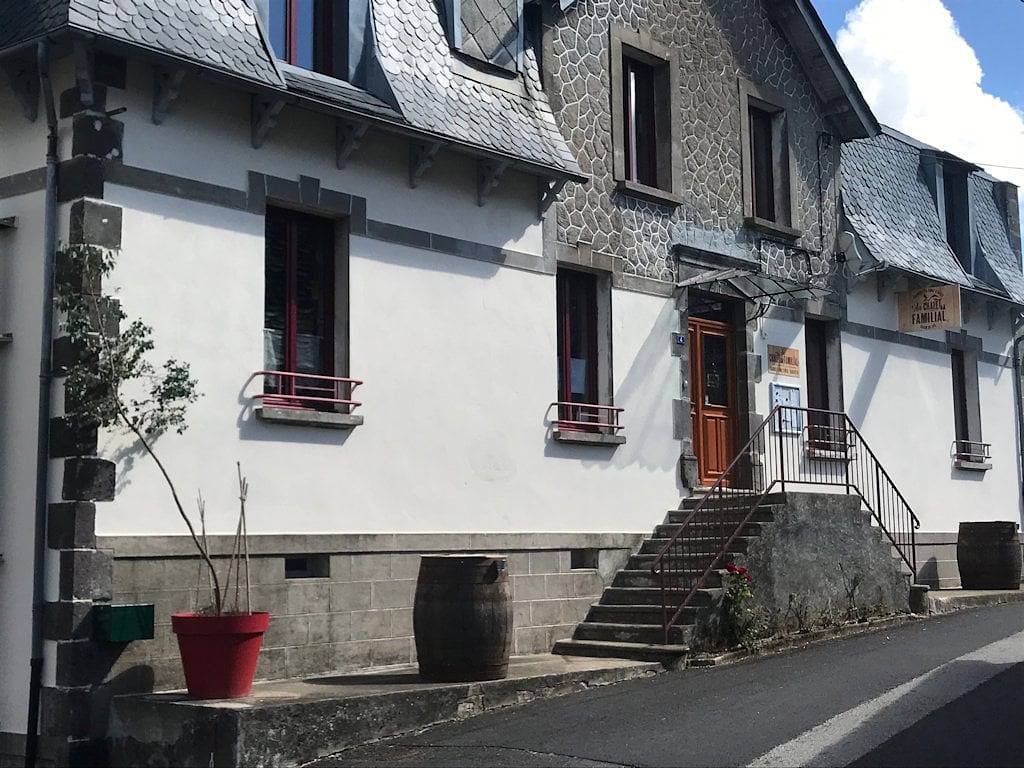Au chalet familial - Piste verte in Égliseneuve-d'Entraigues, Parc naturel régional des Volcans d'Auvergne