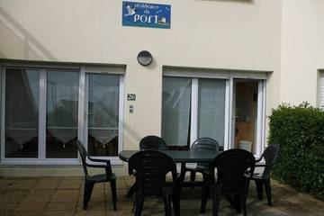 Gîte pour 5 personnes, avec terrasse dans Pénerf