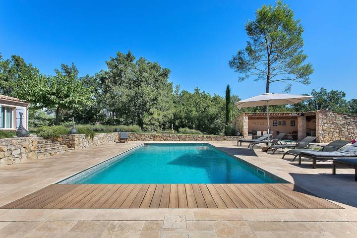 Villa 'Maison Mennoise' con piscina in Tourrettes, Region de Draguignan