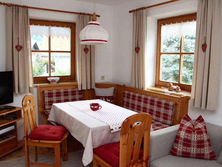 Ferienwohnung mit 3 Schlafzimmer in Stubaier Alpen, Oberperfuss
