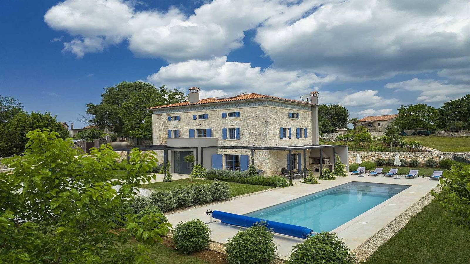 Villa voor 8 personen met terras in Tinjan, Centraal Istrië