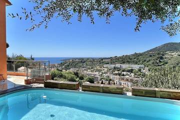 Villa pour 8 personnes, avec jardin ainsi que jacuzzi et terrasse à Menton