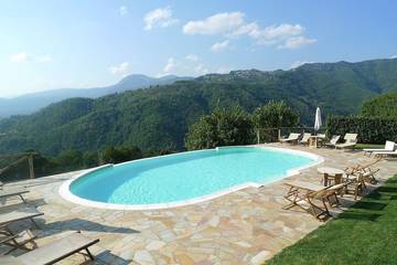 Gîte pour 3 personnes, avec piscine et jardin à Pieve Fosciana