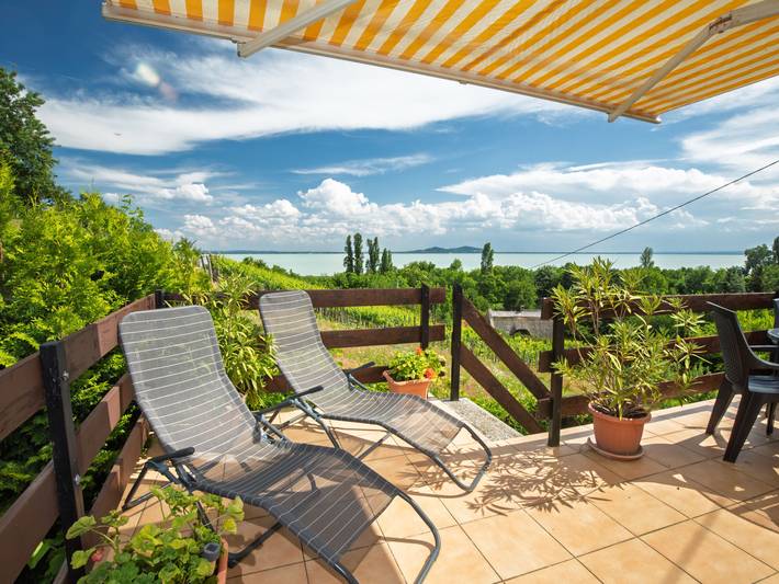 Ferienhaus für 4 Personen, mit Garten und Terrasse sowie Seeblick in Ungarn - 2