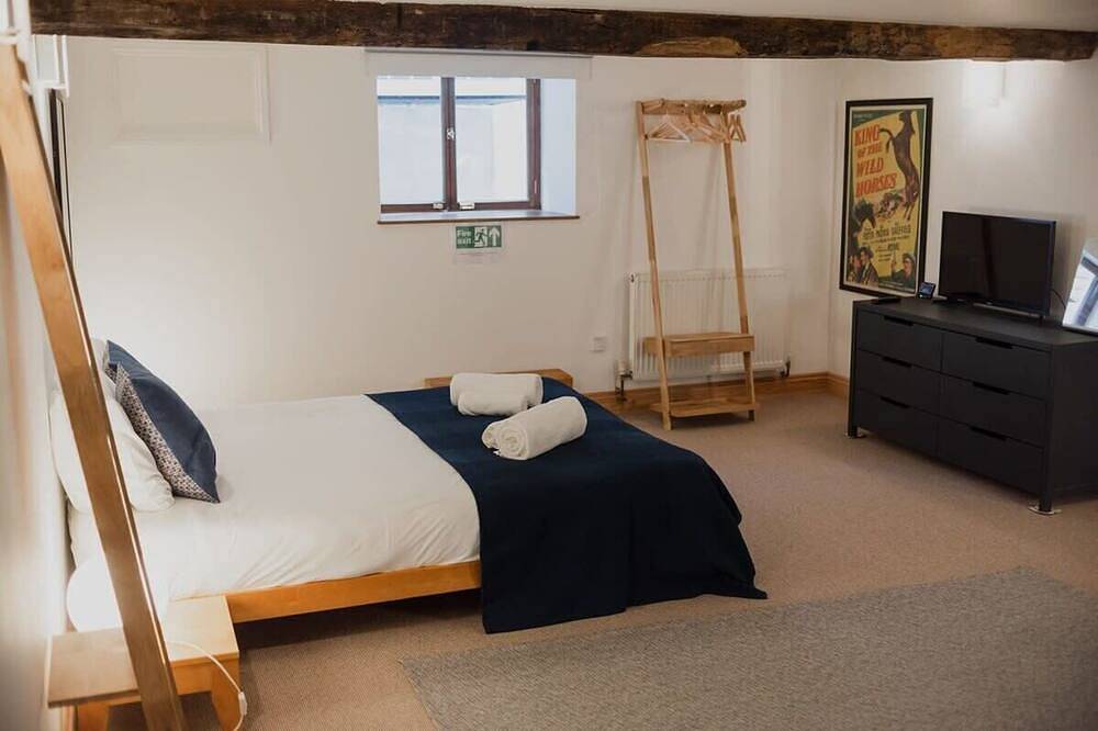 Ganze Wohnung, Spacious Grade Ii Listed Flint Cottage Sleeps 2 in Norwich, Norfolk