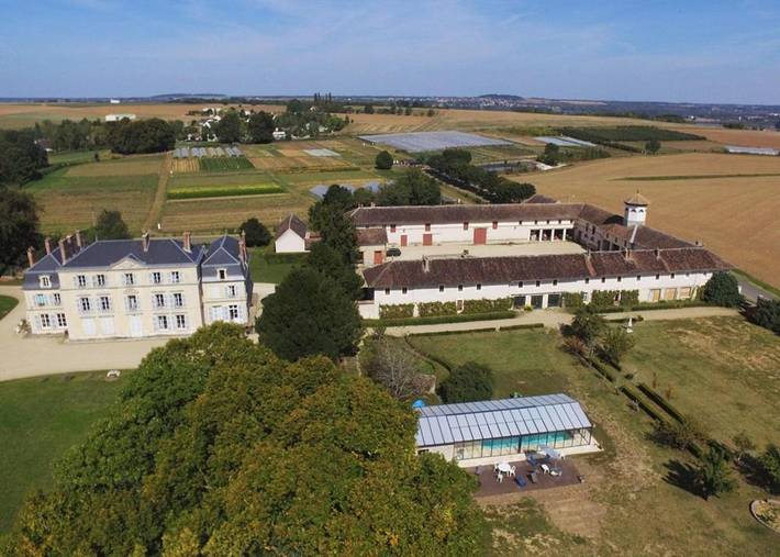 Location de vacances pour 25 personnes, avec Piscine à Ville-Saint-Jacques