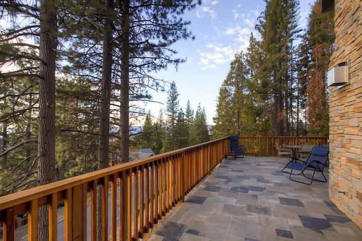 Vacation rental for 10 people, with balcony in Yosemite National Park