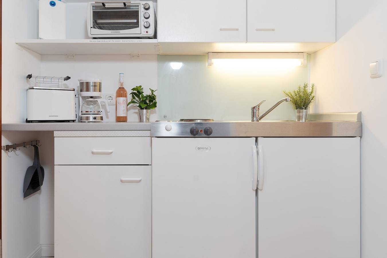 Ganze Ferienwohnung, Haus Schwanensee Maritimes Ferienappartement am Plöner See in Bosau, Ostholstein