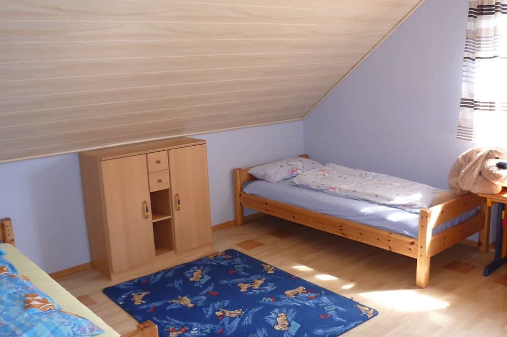 Ganze Wohnung, Schöne Ferienwohnung 90qm in Gebsattel, Taubertal