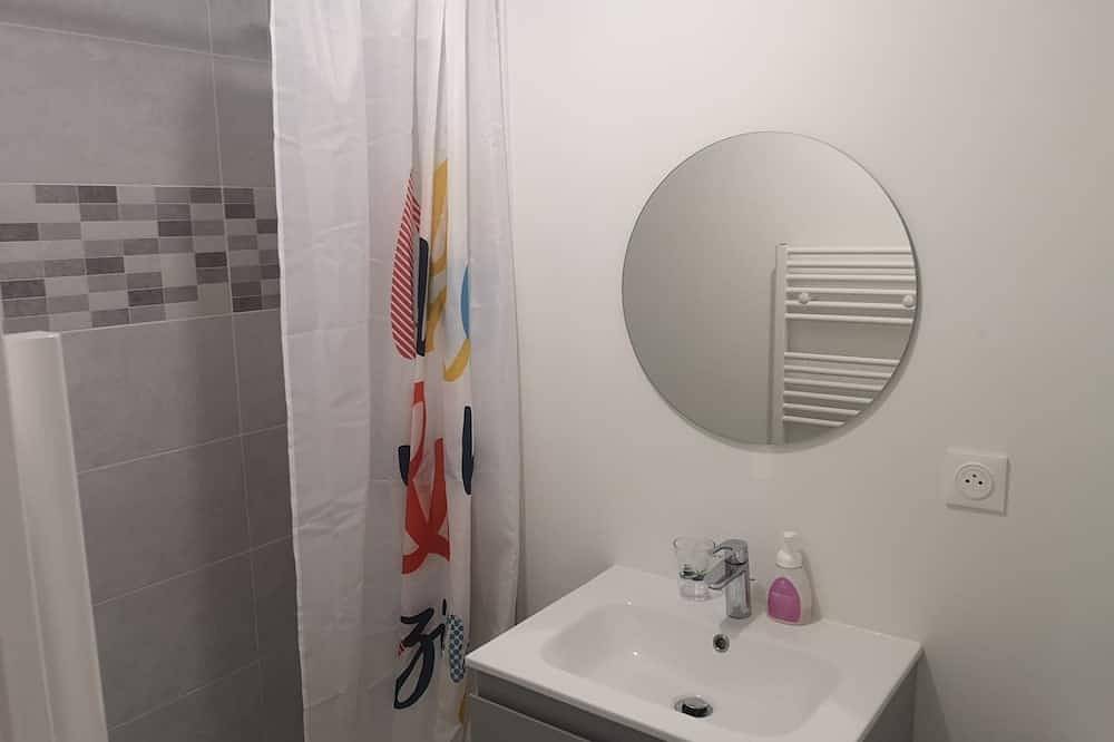 Ganze Wohnung, Le Grenadier Studio bas de villa in Saint-Mitre-les-Remparts, Istres und Umgebung