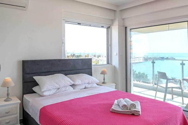 Ganze Wohnung, Hervorragendes Studio mit Meerblick an der Athener Riviera in Athen, Süd-Athen