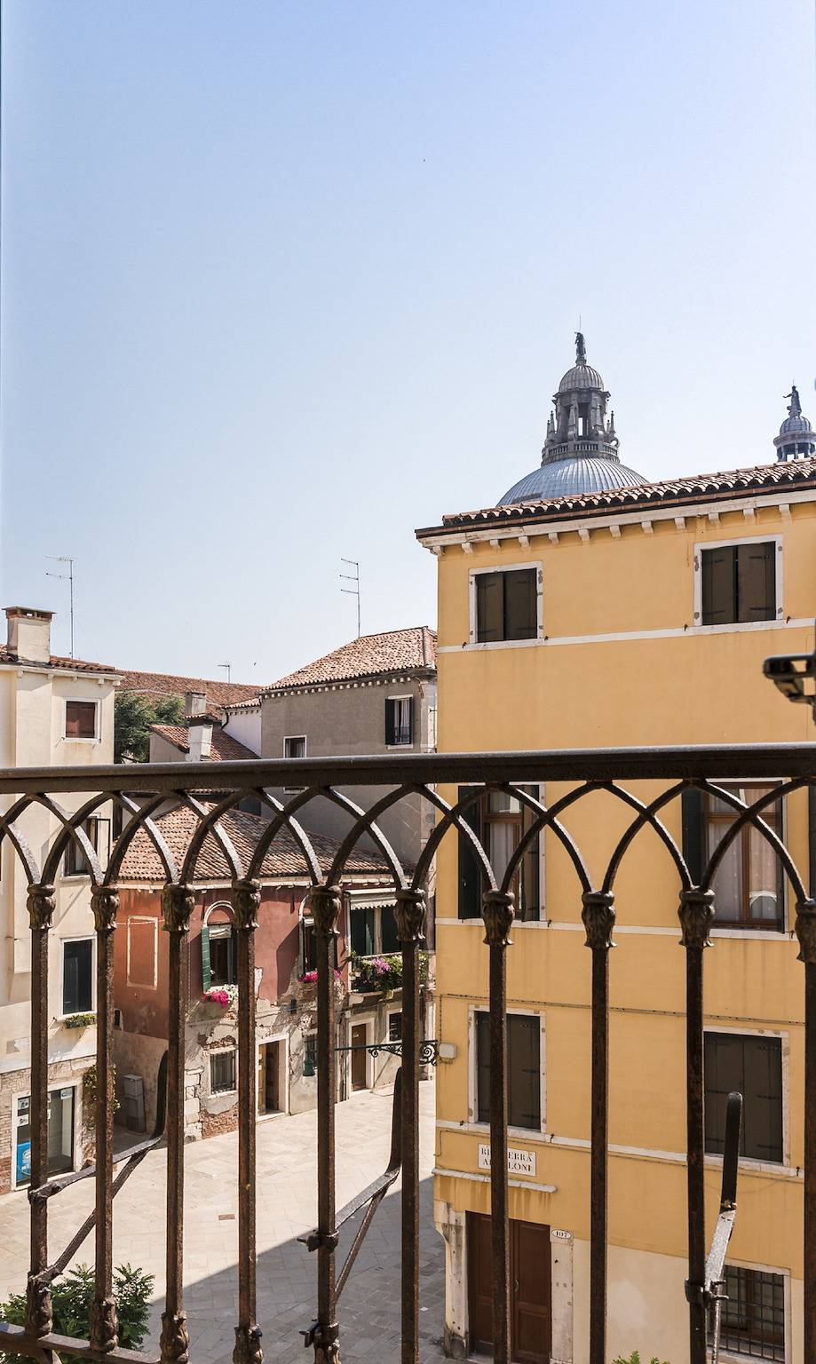 Entire apartment, Accademia Charm 4 by Wonderful Italy in Venice, Venice Province