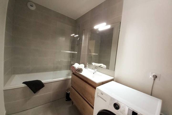 Chalet pour 6 personnes, avec balcon dans La Mongie - 4