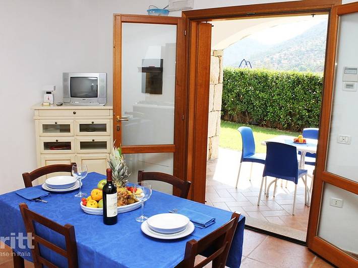 Location de vacances pour 4 personnes, avec balcon/terrasse et terrasse à Tanaunella - 2