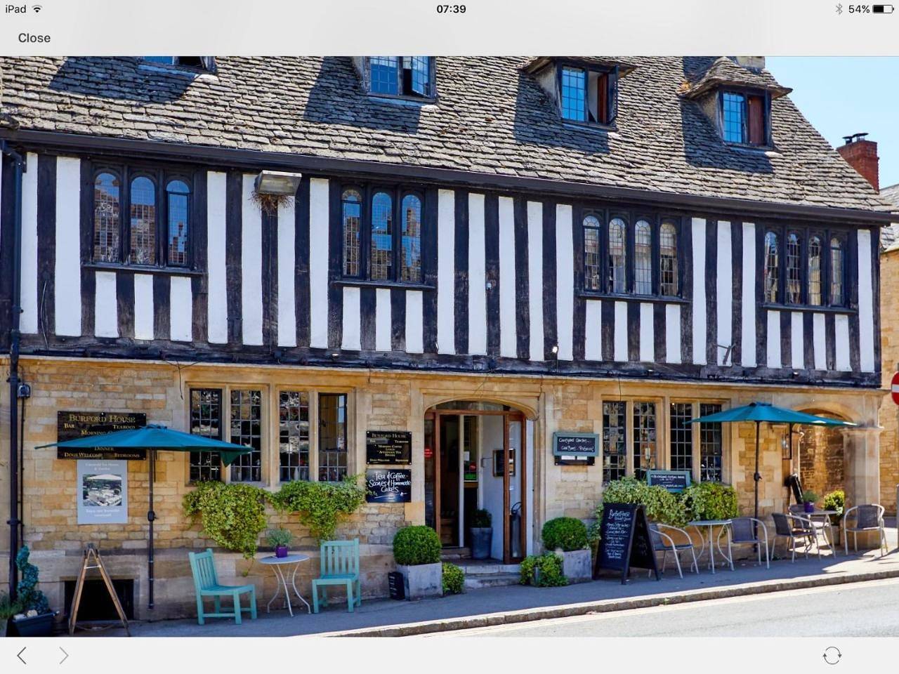 Deluxe Double or Twin Room in Burford, Oxfordshire