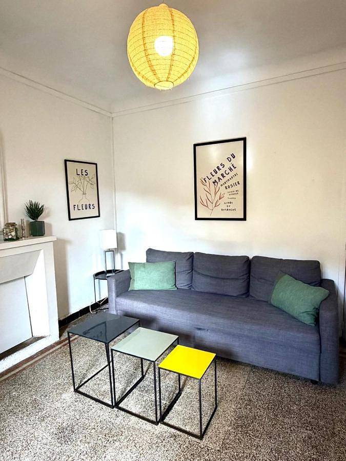 Location de vacances pour 4 personnes, avec terrasse et jardin à Serriera