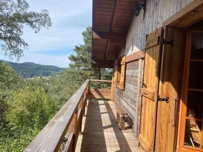 Chalet "Entierement Rénové au Calme" con vista sulle montagne, terrazza privata e Wi-Fi in Le Tholy, Épinal e dintorni