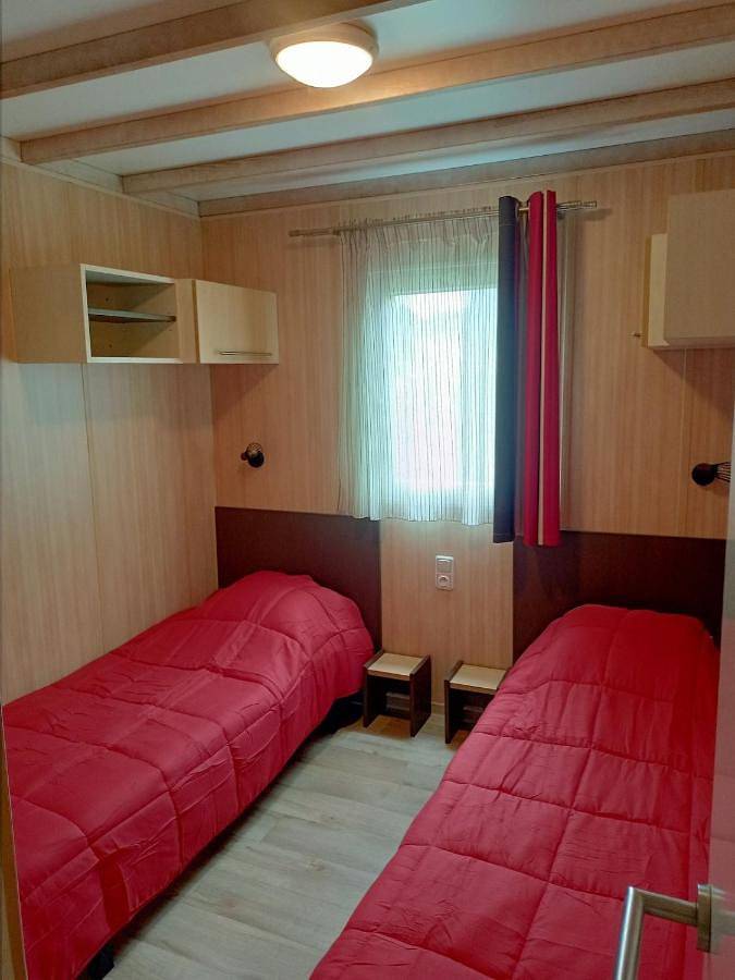 Chalet 6 personnes au Domaine du Pre proche Lac du Jaunay in La Chapelle-Hermier, Vallée de la Loire