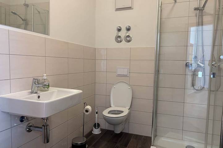 Ganze Wohnung, Gemütliche Ferienwohnung / Monteurzimmer für 1-6 Personen nahe Berlin Fewo 8. in Kreuzbruch, Liebenwalde