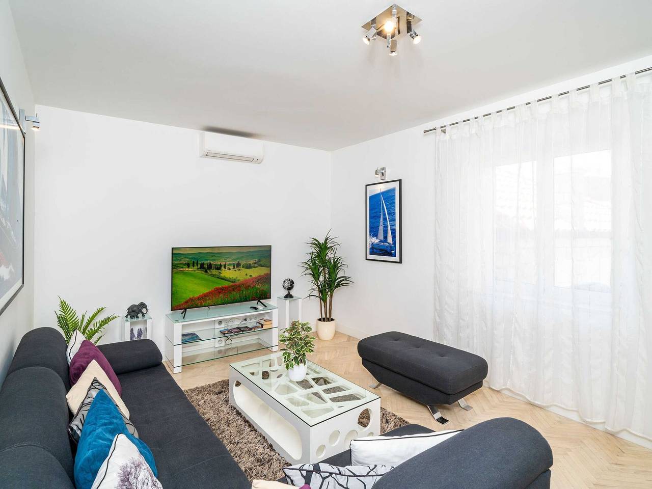 Holiday Home King - Four Bedroom House with Terrace in Dubrovnik, Grad Dubrovnik