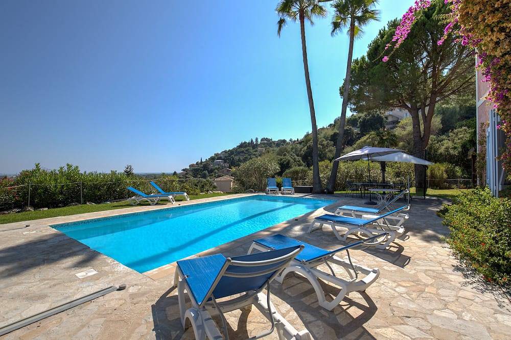 Villa pour 10 Personnes dans Mandelieu-la-Napoule, Région de Cannes