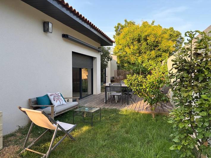 Location de vacances pour 4 personnes, avec vue et jardin à Cessenon-sur-Orb - 2