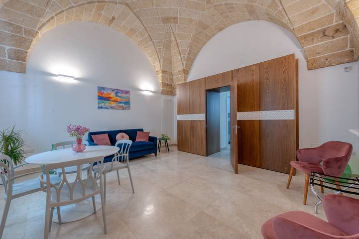 Entire apartment, Holiday Apartment "The Secret Door 12" with Private Terrace & Wi-Fi in Cellino San Marco, Salento