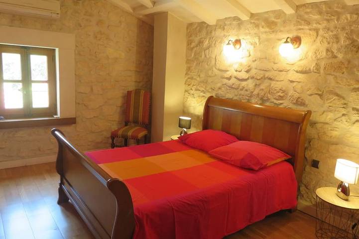 Gîte pour 4 personnes, avec terrasse et jardin, animaux acceptés à Tarascon - 4