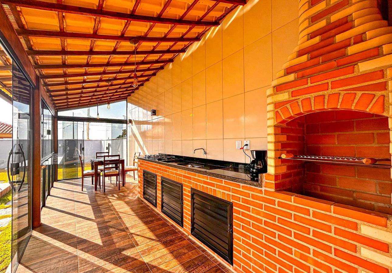 Casa a poucos metros da Praia do Coral - Cabo Frio in Unamar, Cabo Frio