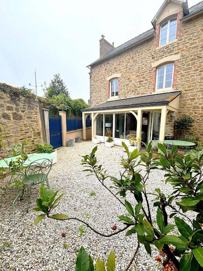 Location de vacances pour 6 personnes, avec jardin dans Office de Tourisme de Cancale