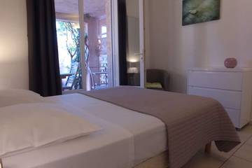 Villa pour 4 Personnes dans Porto-Vecchio, Arrondissement de Sartène, Photo 4