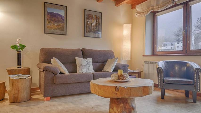 Vacation rental for 4 people, with View in Les