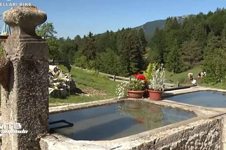 Appartamento per 4 persone, con giardino e balcone a Lavarone